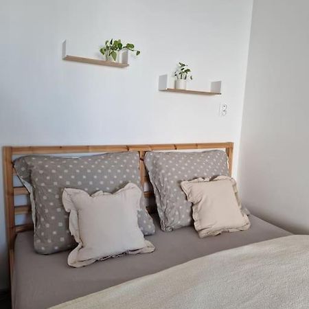 Apartman V Meste Братислава Экстерьер фото