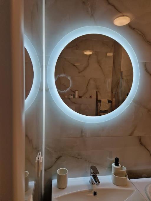Apartman V Meste Братислава Экстерьер фото